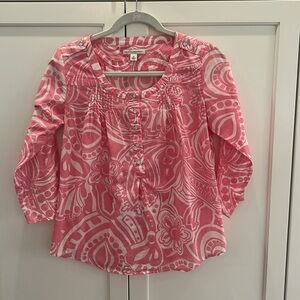 Women’s pink and white size XS 3/4 length sleeve shirt. Banana Republic.